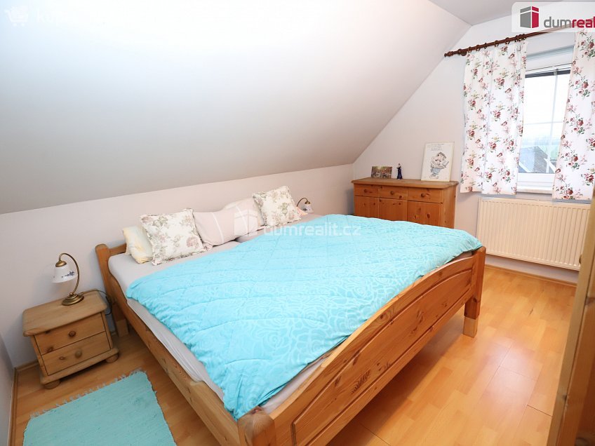 Prodej  rodinného domu 150 m^2 Zlatá, Cheb 