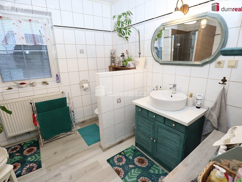 Prodej  rodinného domu 150 m^2 Zlatá, Cheb 