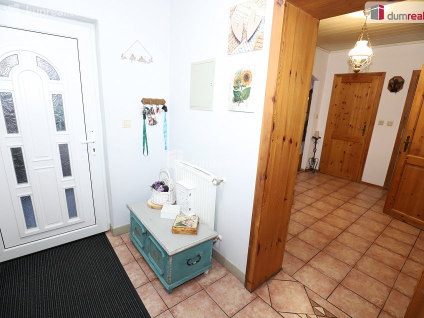 Prodej  rodinného domu 150 m^2 Zlatá, Cheb 