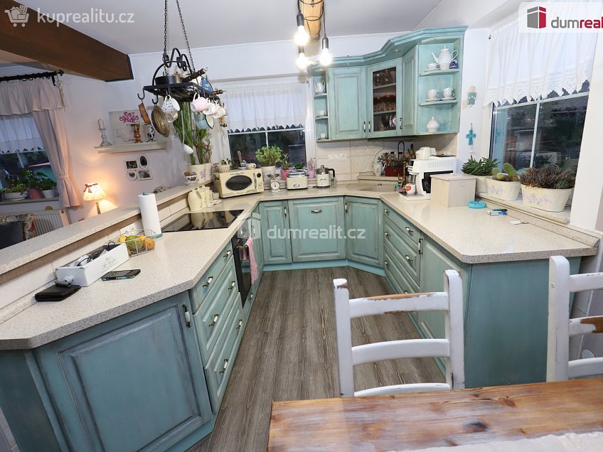 Prodej  rodinného domu 150 m^2 Zlatá, Cheb 