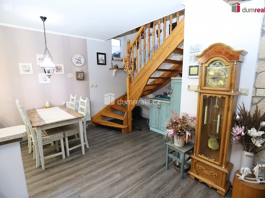 Prodej  rodinného domu 150 m^2 Zlatá, Cheb 
