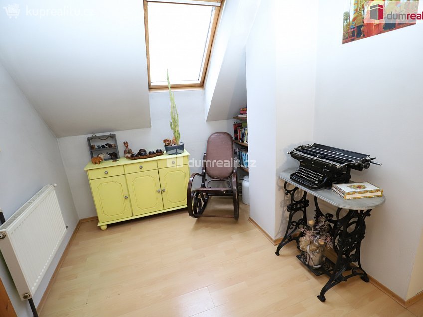 Prodej  rodinného domu 150 m^2 Zlatá, Cheb 