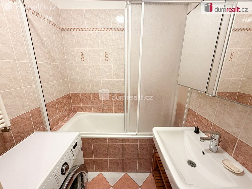 Pronájem bytu 2+kk 52 m^2 B. Němcové, Hostivice 