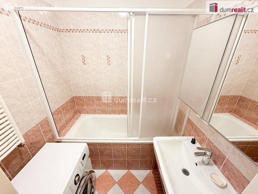 Pronájem bytu 2+kk 52 m^2 B. Němcové, Hostivice 