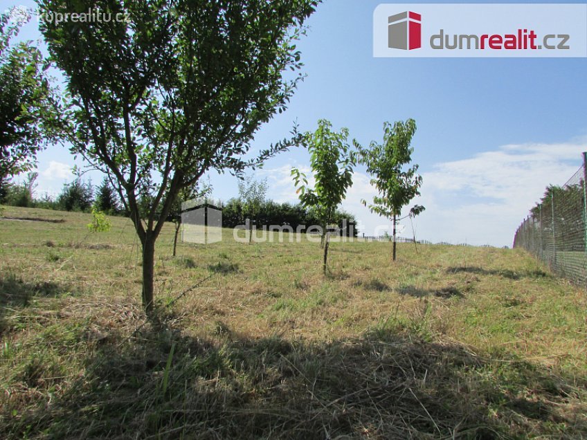 Prodej  stavebního pozemku 2032 m^2 Halenkovice, Halenkovice 