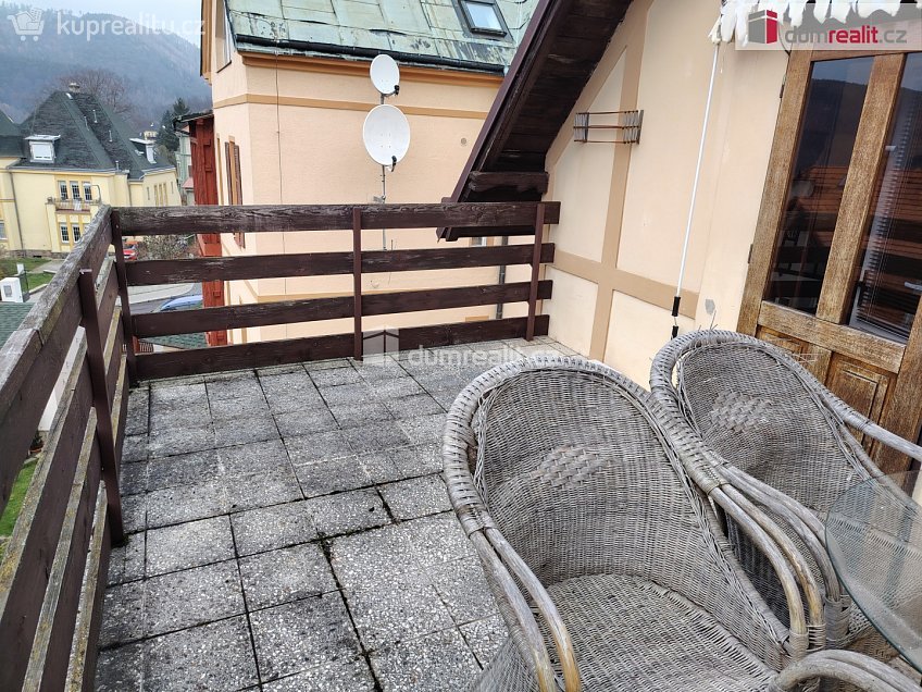 Pronájem bytu 2+1 75 m^2 Purkyňova, Děčín 