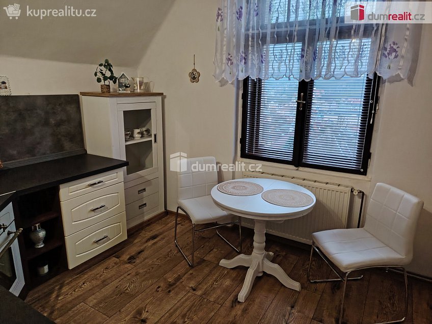 Pronájem bytu 2+1 75 m^2 Purkyňova, Děčín 