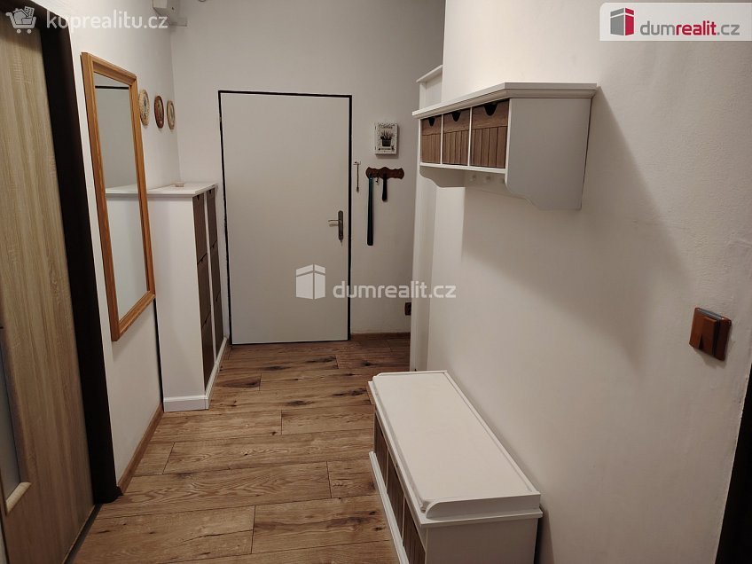 Pronájem bytu 2+1 75 m^2 Purkyňova, Děčín 