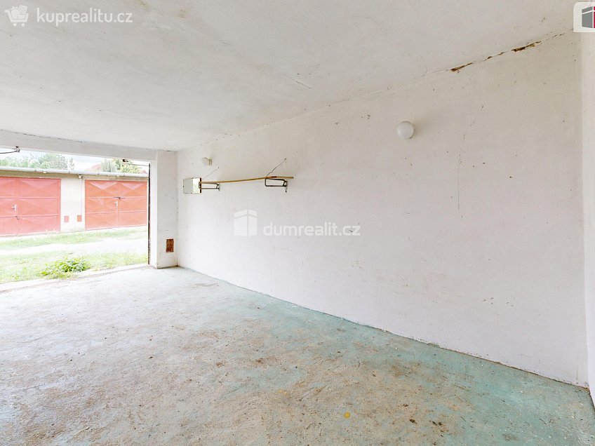 Pronájem  garáže 19 m^2 Holasická, Opava 