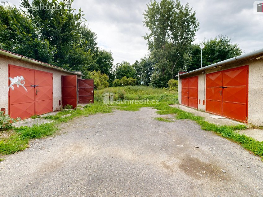 Pronájem  garáže 19 m^2 Holasická, Opava 