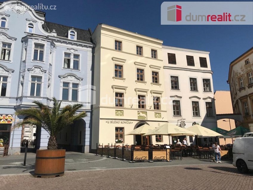 Pronájem bytu 1+kk 49 m^2 Dolní náměstí, Opava 