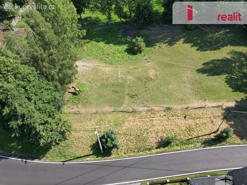 Prodej  stavebního pozemku 833 m^2 Veselé, Veselé 