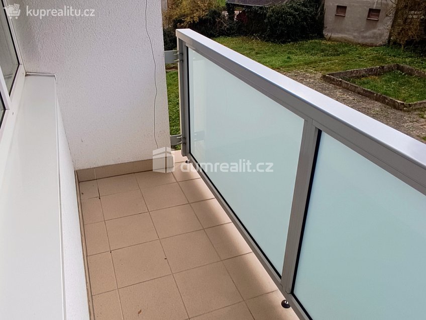 Pronájem bytu 2+1 65 m^2 Slezská, Děčín 