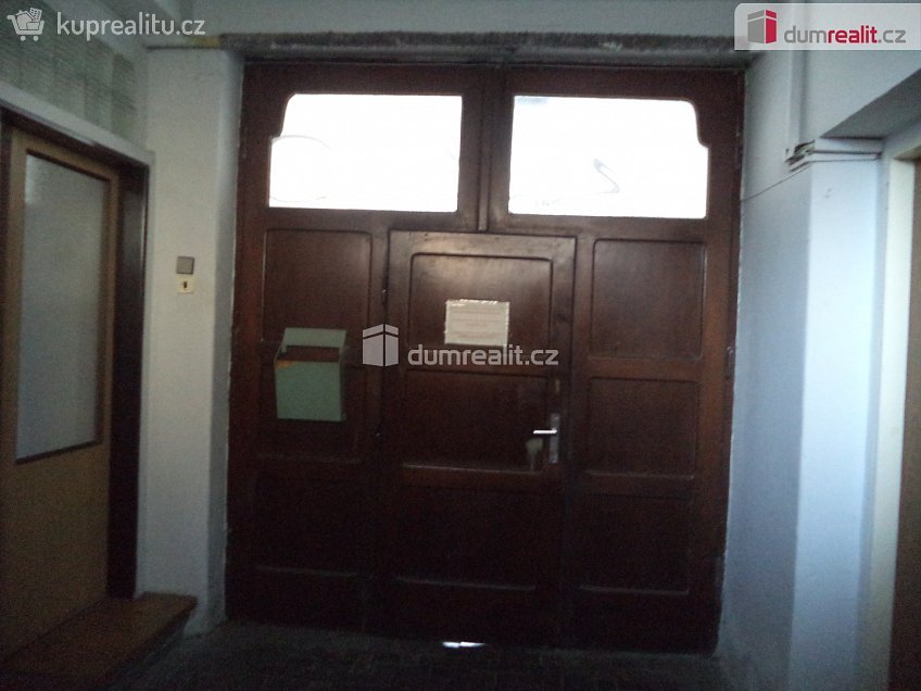 Pronájem  obchodních prostor 98 m^2 Ruská, Ostrava 