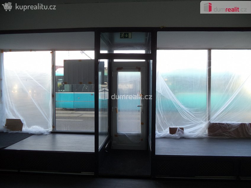 Pronájem  obchodních prostor 98 m^2 Ruská, Ostrava 