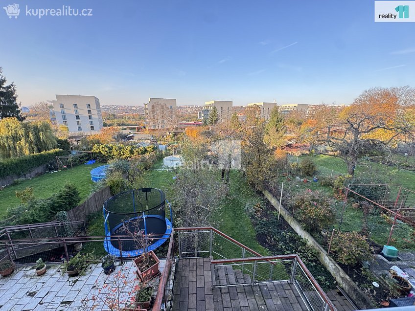 Prodej  rodinného domu 140 m^2 Odlehlá, Praha 9 