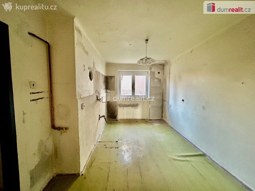 Prodej bytu 3+1 65 m^2 Dr. Beneše, Poděbrady 