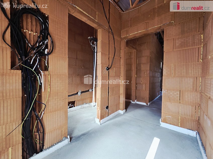 Pronájem  rodinného domu 127 m^2 Malý Újezd, Malý Újezd 