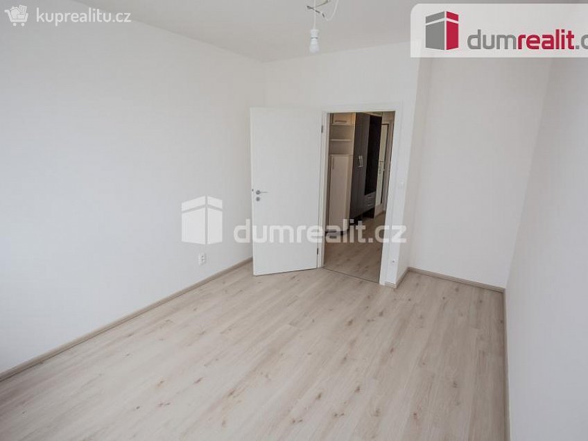 Pronájem bytu 4+kk 94 m^2 Jurkovičova, Praha 11 