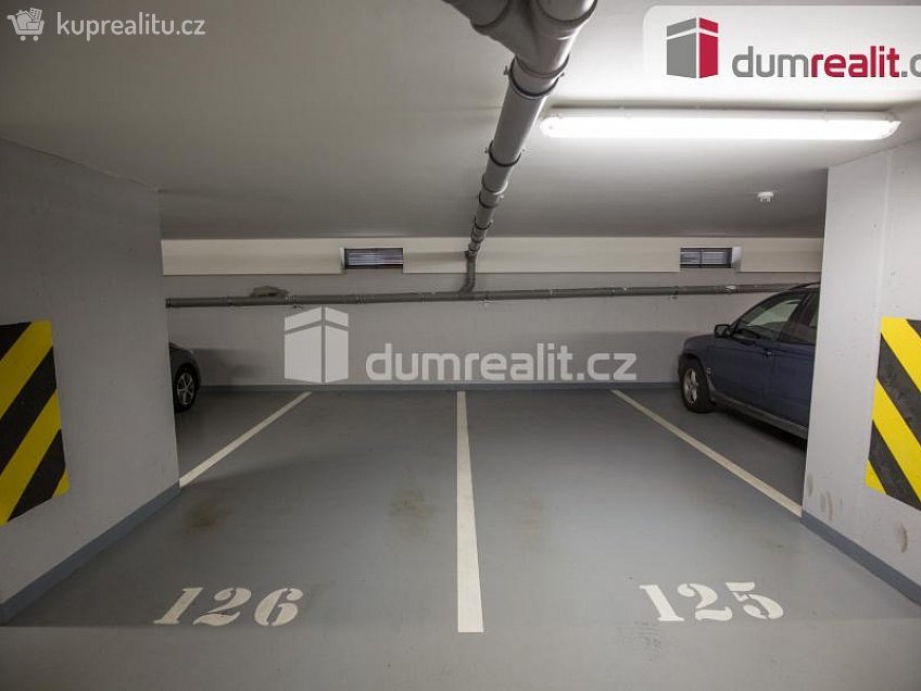 Pronájem bytu 4+kk 94 m^2 Jurkovičova, Praha 11 