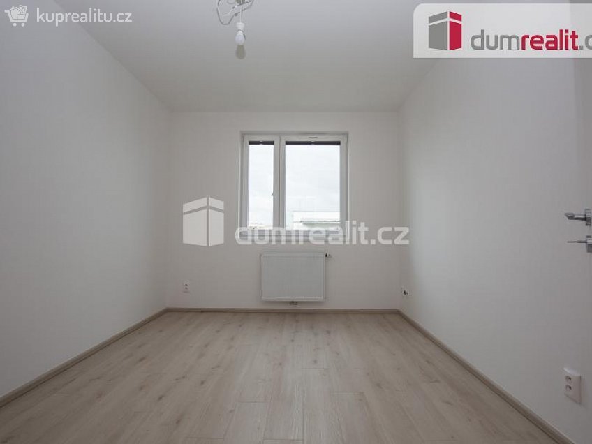 Pronájem bytu 4+kk 94 m^2 Jurkovičova, Praha 11 