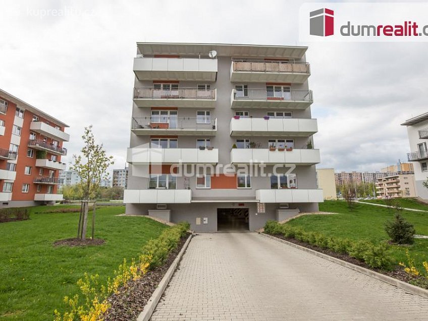 Pronájem bytu 4+kk 94 m^2 Jurkovičova, Praha 11 