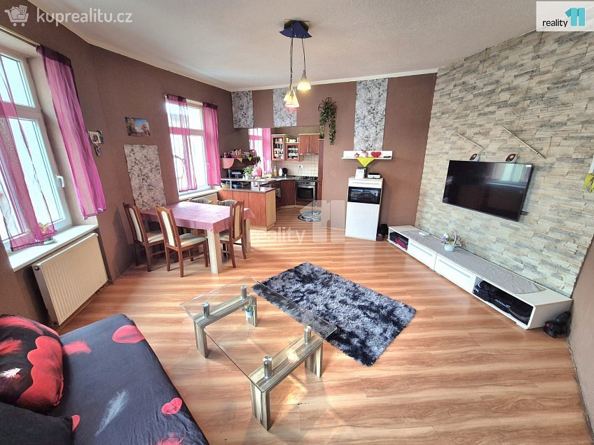 Prodej bytu 4+kk 88 m^2 Hlavní, Aš 