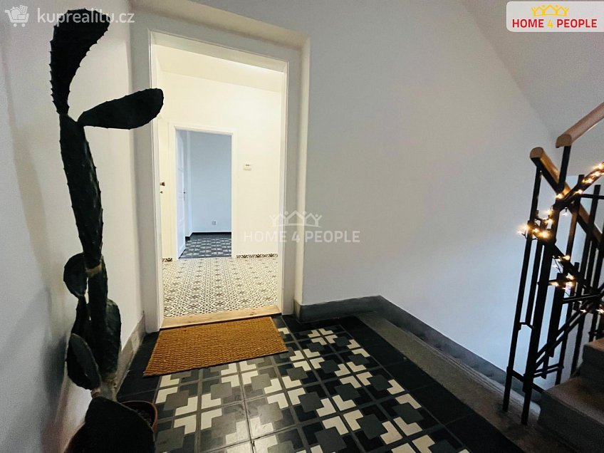 Pronájem bytu 3+kk 70 m^2 Spáčilova, Brno 