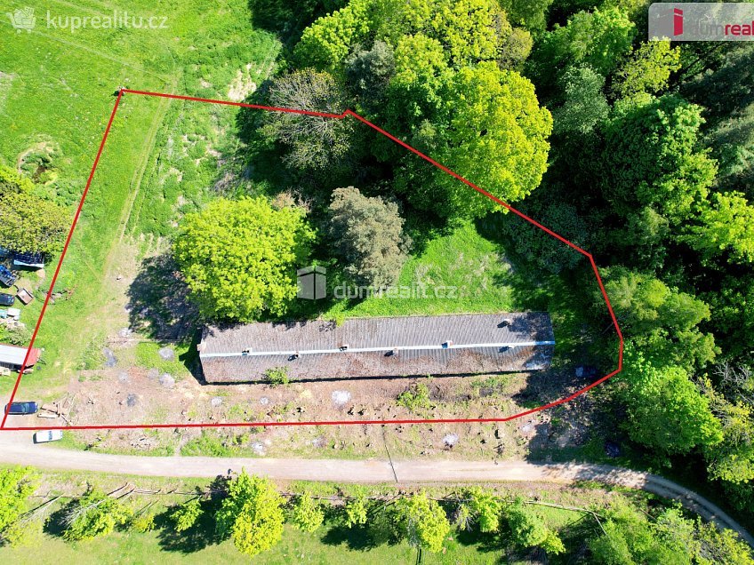 Prodej  stavebního pozemku 3996 m^2 Mičovice, Mičovice 