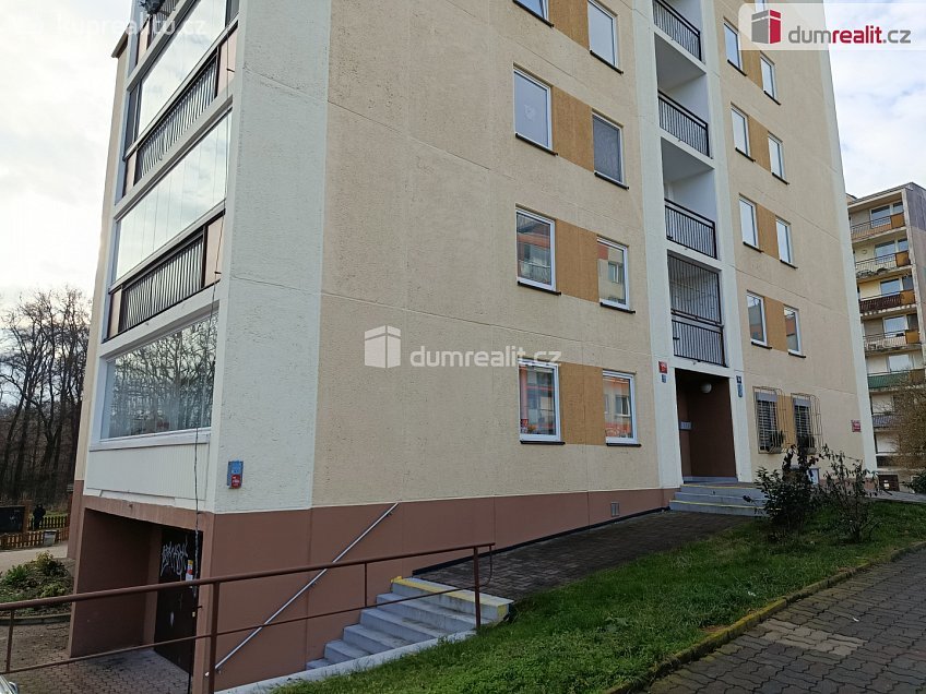 Pronájem bytu 3+1 70 m^2 Vodnická, Praha-Újezd 