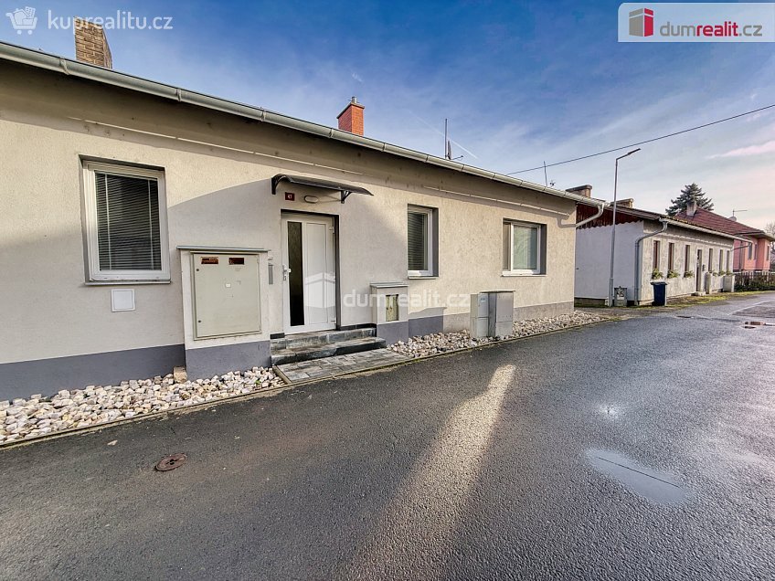 Pronájem bytu 2+1 52 m^2 Křešice, Křešice 