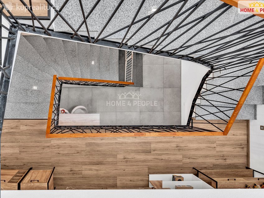 Prodej bytu 4+kk 125 m^2 Podzámecká, Praha-Koloděje 