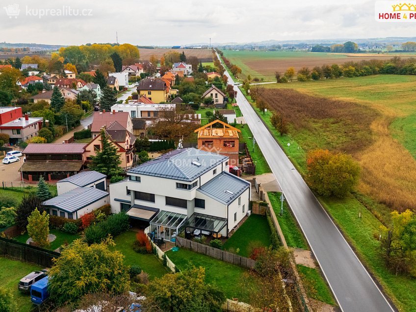 Prodej bytu 4+kk 125 m^2 Podzámecká, Praha-Koloděje 