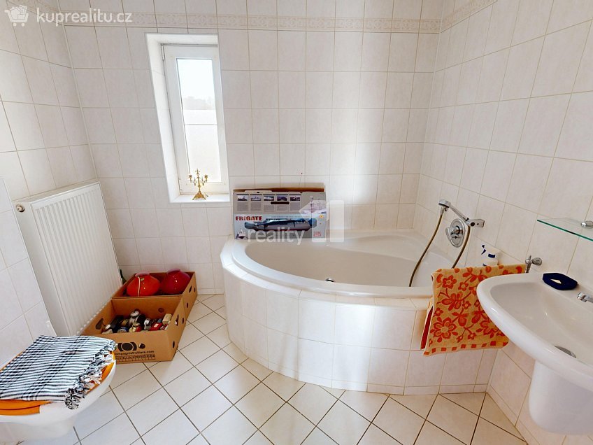 Prodej  rodinného domu 259 m^2 Srázná, Jihlava 