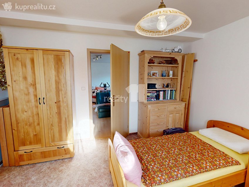 Prodej  rodinného domu 259 m^2 Srázná, Jihlava 