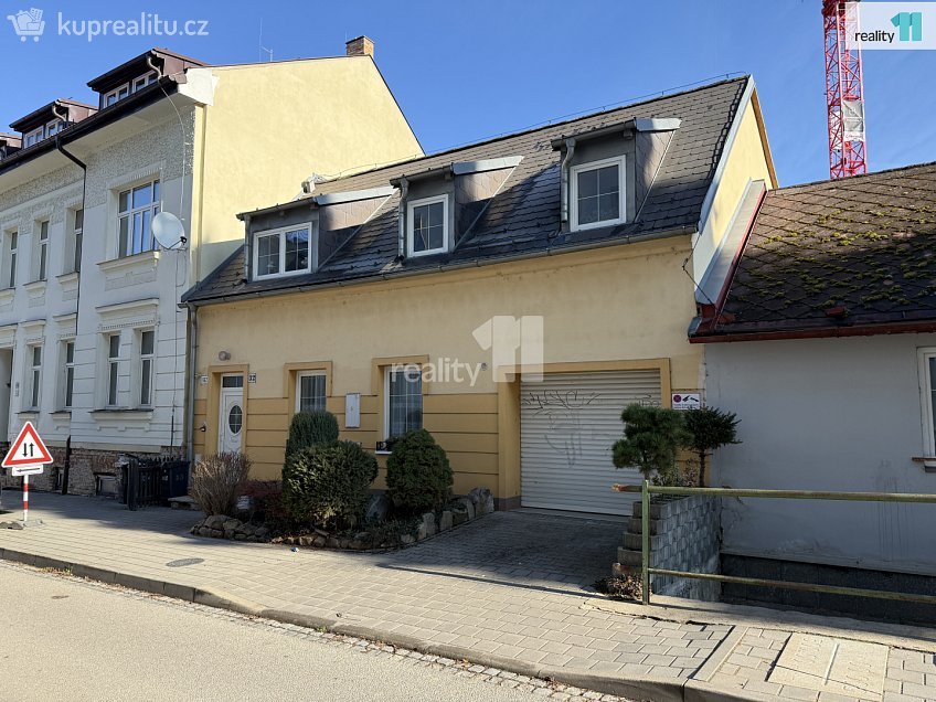 Prodej  rodinného domu 259 m^2 Srázná, Jihlava 