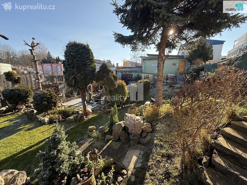 Prodej  rodinného domu 259 m^2 Srázná, Jihlava 