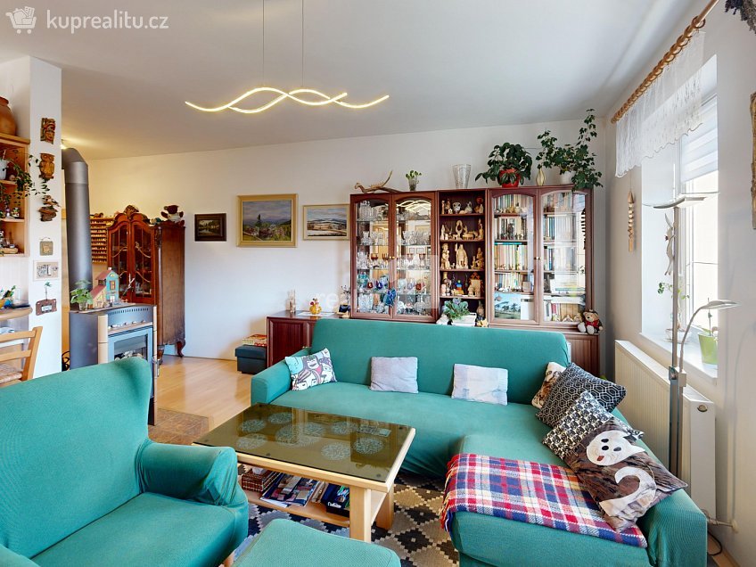 Prodej  rodinného domu 259 m^2 Srázná, Jihlava 