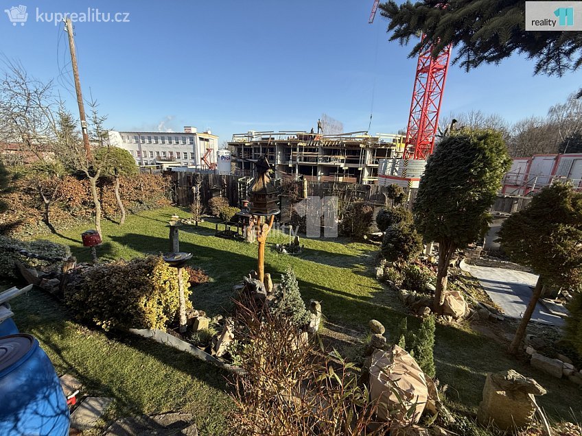 Prodej  rodinného domu 259 m^2 Srázná, Jihlava 