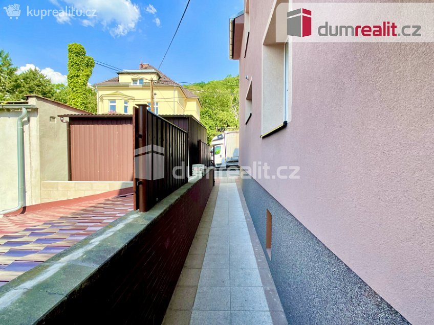 Pronájem bytu 2+kk 44 m^2 Ke Hradu, Ústí nad Labem 