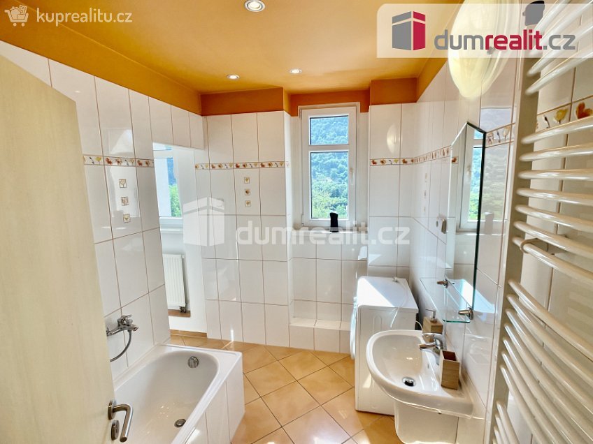 Pronájem bytu 2+kk 44 m^2 Ke Hradu, Ústí nad Labem 