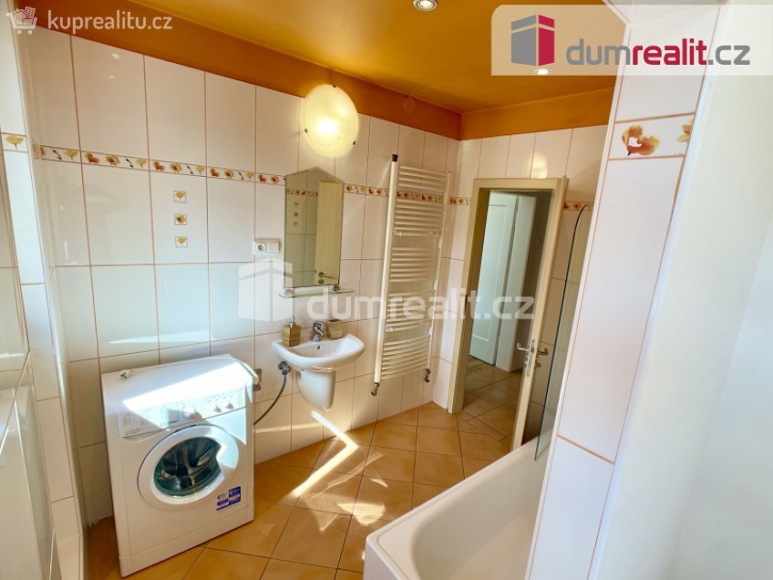 Pronájem bytu 2+kk 44 m^2 Ke Hradu, Ústí nad Labem 