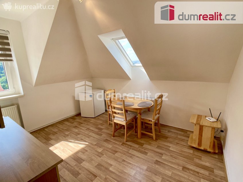 Pronájem bytu 2+kk 44 m^2 Ke Hradu, Ústí nad Labem 