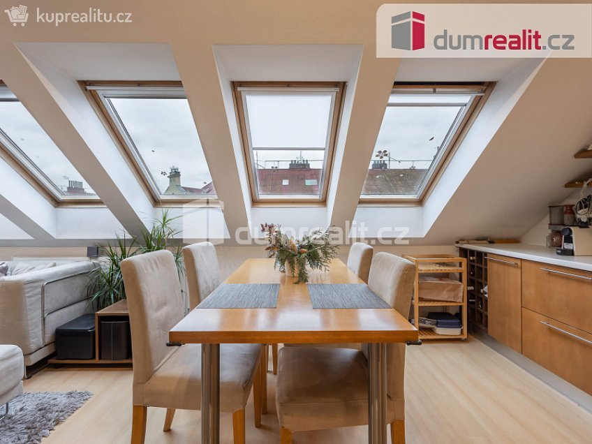 Prodej bytu 2+kk 62 m^2 Na sypkém, Praha 8 