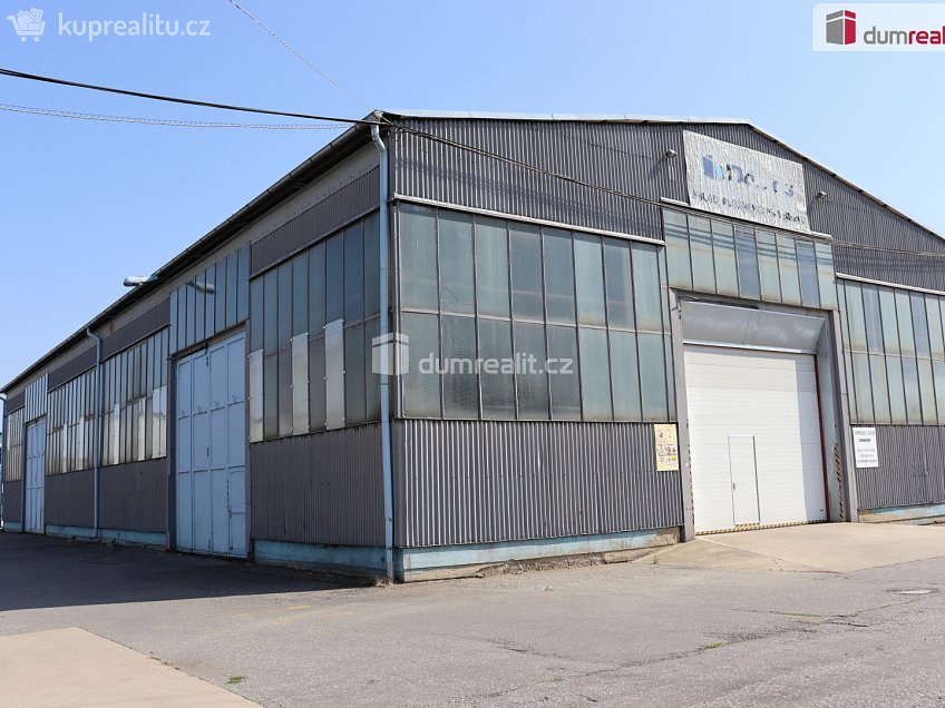 Pronájem  skladu 3276 m^2 Libušina, Olomouc 