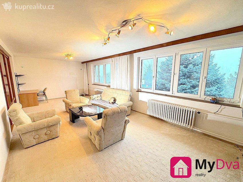 Pronájem  rodinného domu 280 m^2 Znojemská, Nový Šaldorf-Sedlešovice 