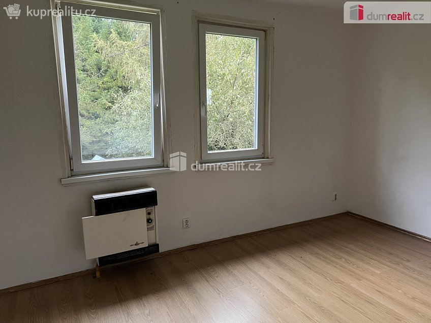 Pronájem bytu 1+kk 23 m^2 Branky, Branky 