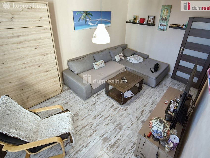 Prodej bytu 2+1 52 m^2 Kojetická, Neratovice 