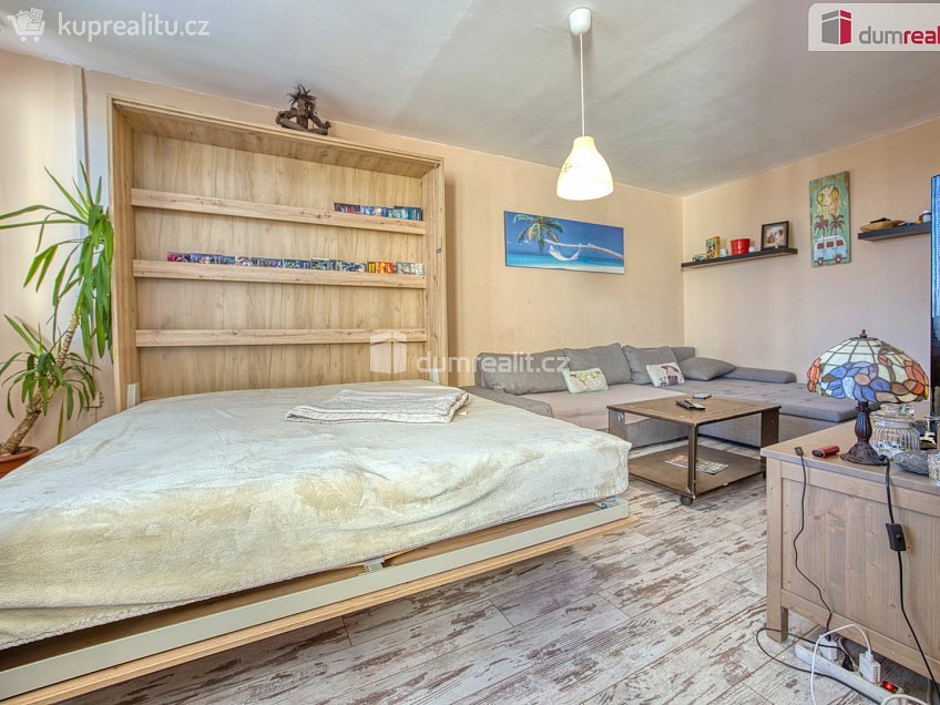 Prodej bytu 2+1 52 m^2 Kojetická, Neratovice 