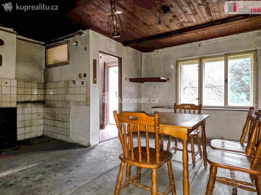 Prodej  rodinného domu 60 m^2 Divišov, Divišov 